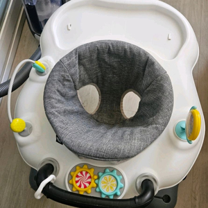 보행기 360도 스텝보행기 시트도 깨끗 합니다 step 보행기 스탭 정품