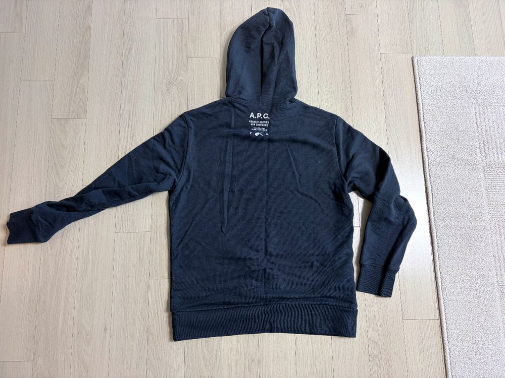 아페쎄 APC 후드티 이미지