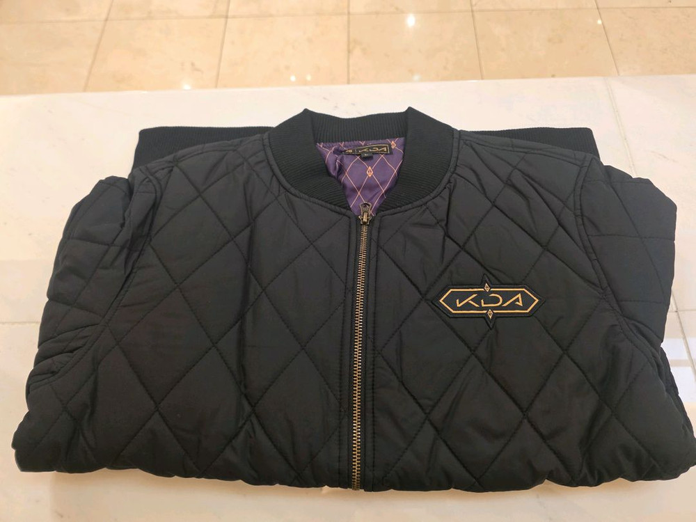 롤 KDA 아칼리봄버 자켓 M,L사이즈 각각1개씩 이미지