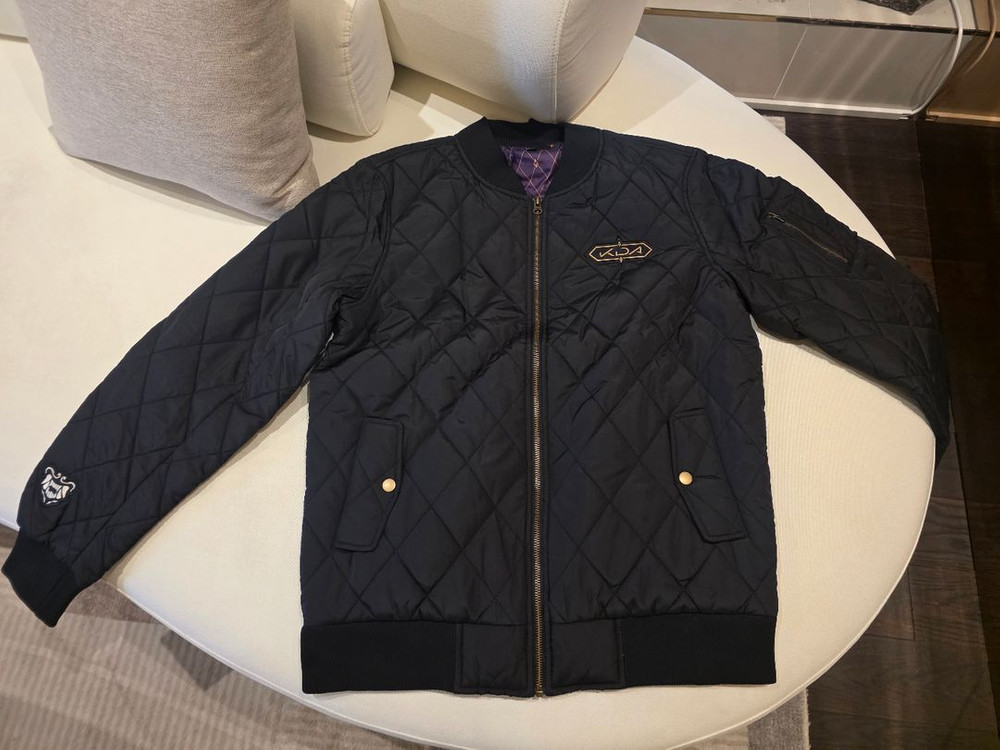 롤 KDA 아칼리봄버 자켓 M,L사이즈 각각1개씩 이미지