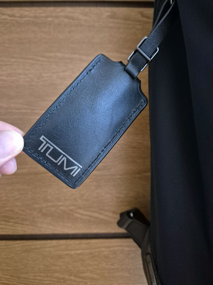 투미 해리슨 오크 롤탑--2