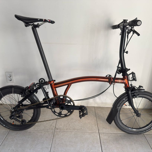 브롬톤 플레임락커 판매합니다