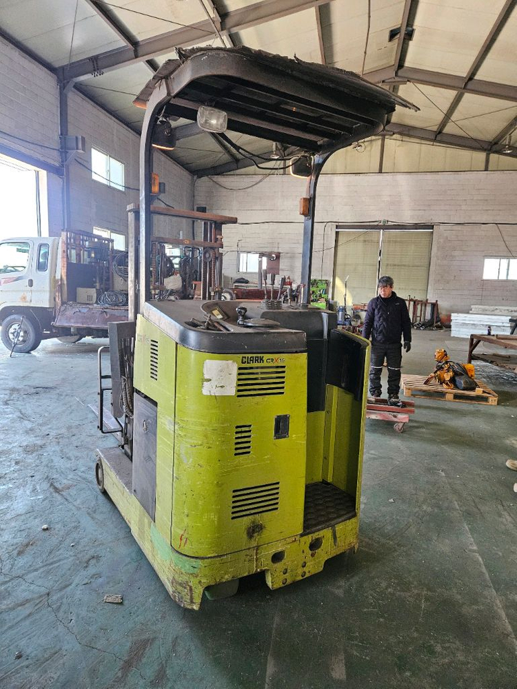 클라크1.5톤 전동지게차--1