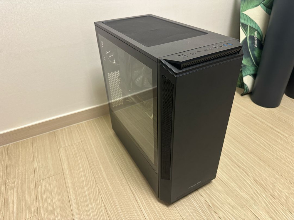 5600x rx6800 컴퓨터 본체 판매합니다--3