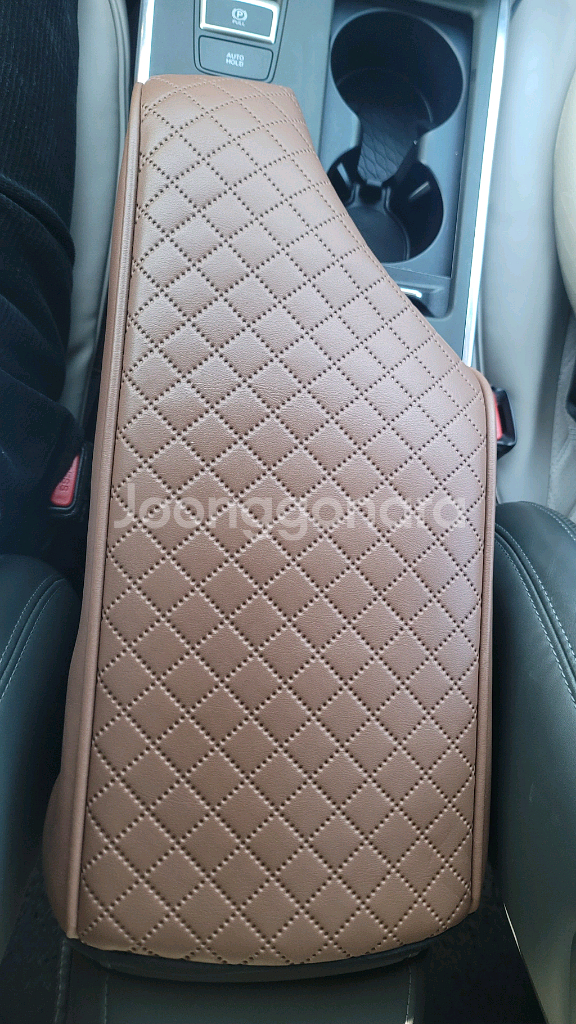 더뉴그랜저IG 퀼팅 콘솔 쿠션 브라운--1