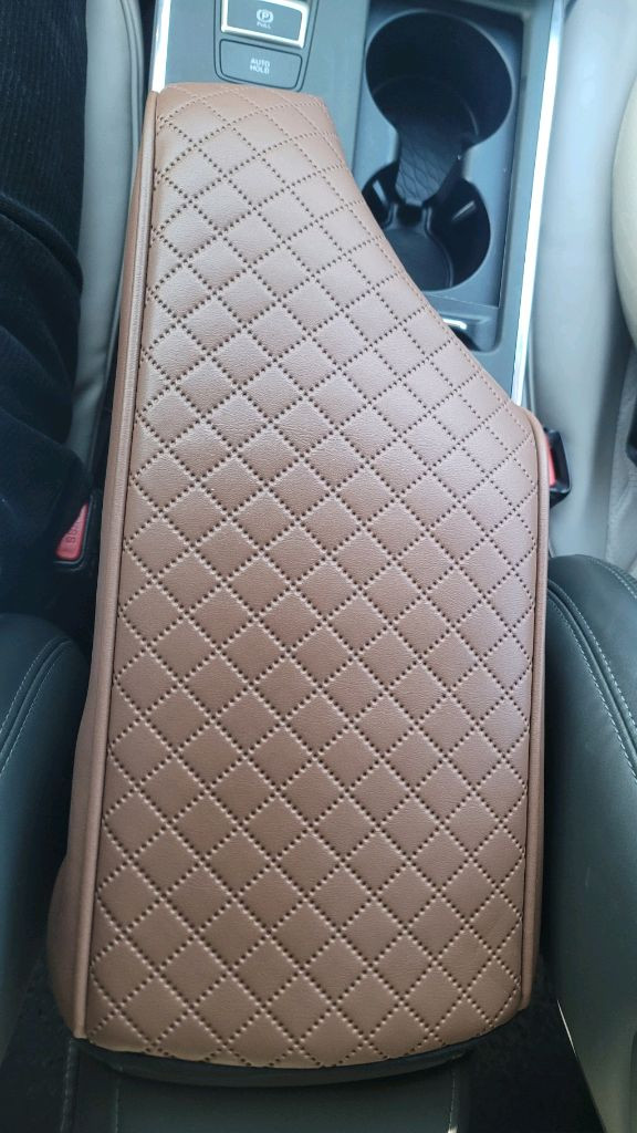 더뉴그랜저IG 퀼팅 콘솔 쿠션 브라운 이미지