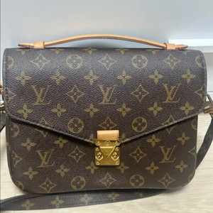 루이비통 포쉐트메티스 이미지