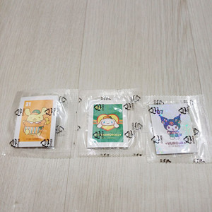 산리오 쿠로미 시나모롤 폼폼푸린 띠부씰 스티커 이미지