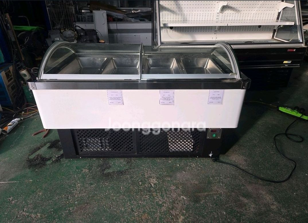 22년식 지코정육쇼케이스6자 (육절기 진공기 골절기) 이미지