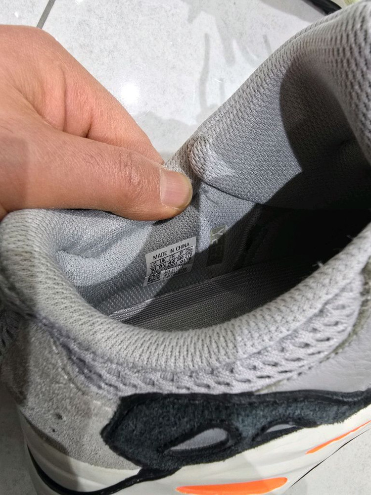 중고 이지700웨이브러너 그레이 OG 280 이미지