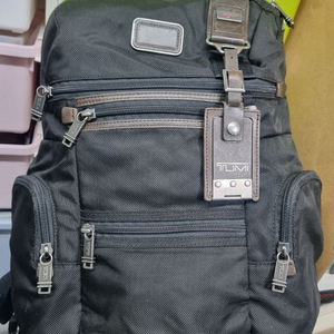 투미 녹스 백팩 히코리블랙