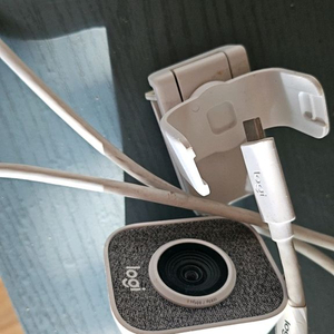 로지텍 스트림 웹캠