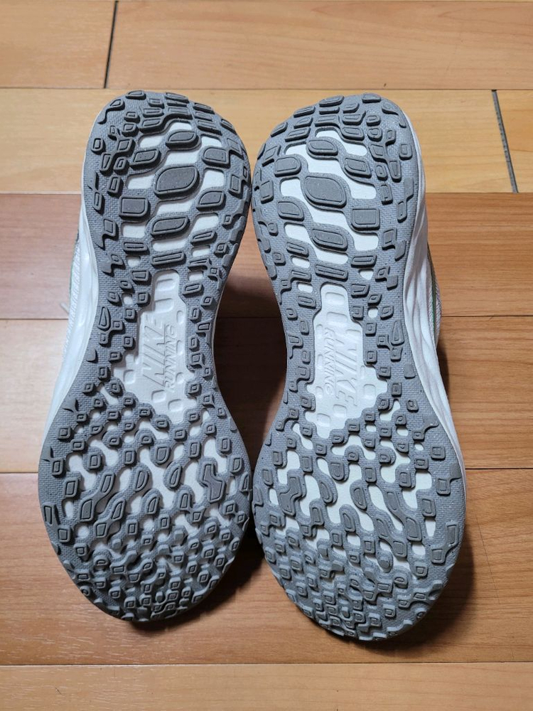 나이키 레볼루션 6 넥스트 네이처 여성 운동화(240mm)--7