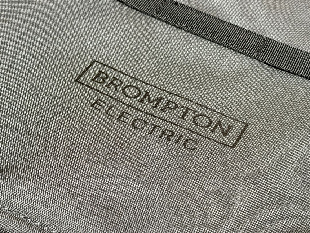 [A급] 브롬톤 일렉트릭 바스켓 백 다크그레이 가방 판매합니다.--1