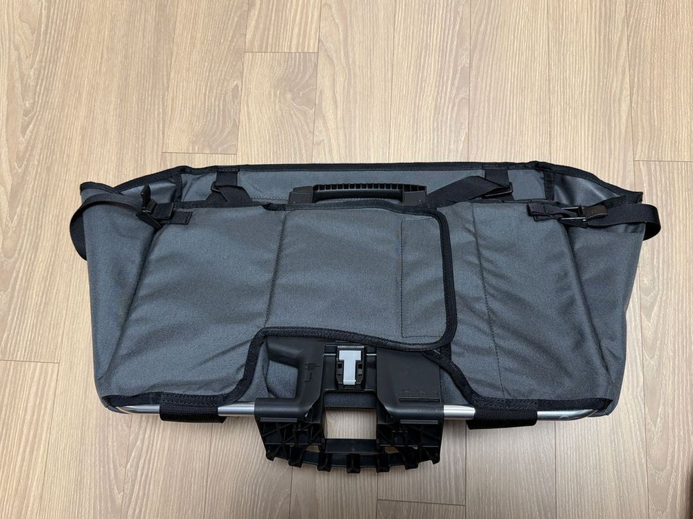 [A급] 브롬톤 일렉트릭 바스켓 백 다크그레이 가방 판매합니다.--4