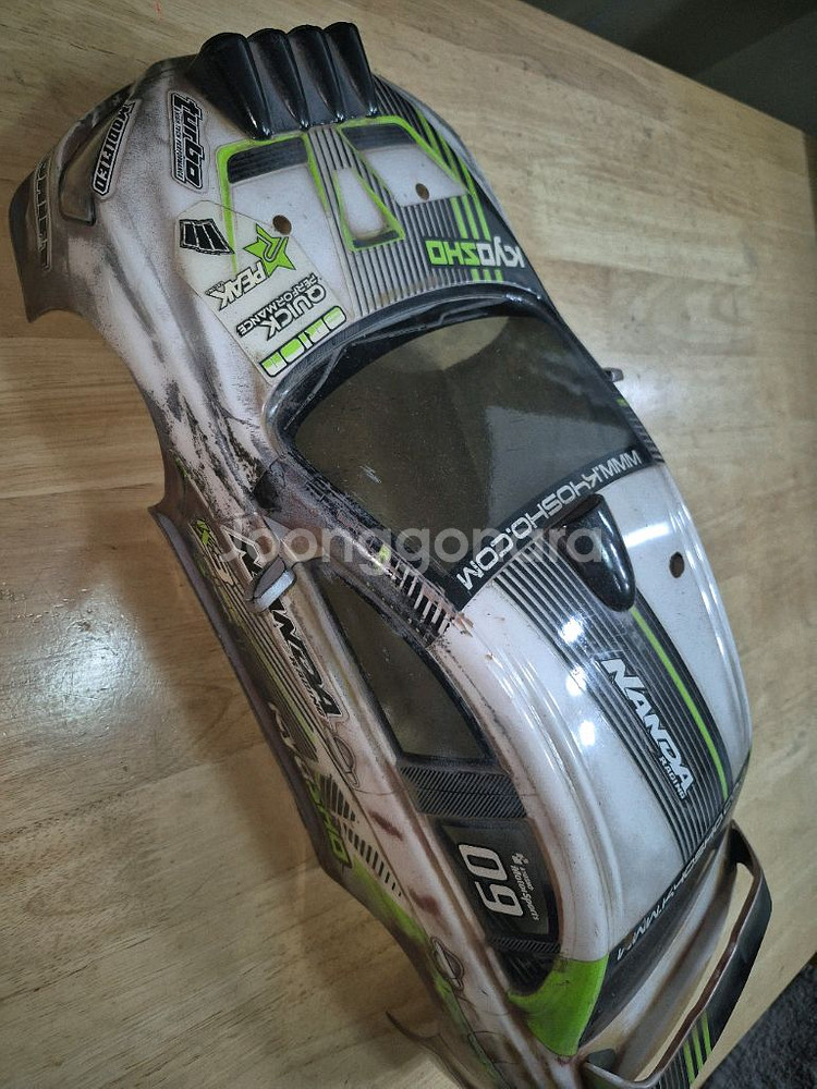 교쇼RC카1/10전용바디커버(중고)페이저랜서에볼루션알씨카전용~바람에언덕에서--0