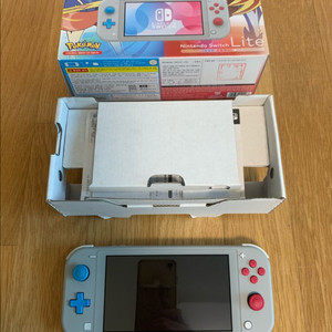 닌텐도스위치 라이트 자마젠타에디션 한정판 판매합니다.