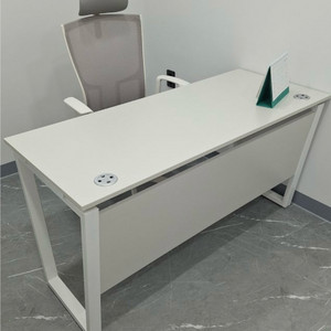 튼튼한 화이트 대형책상 1600사이즈