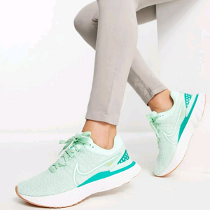 나이키 리액트 인피니티런 플라이니트3 나이키코리아정품@새상품