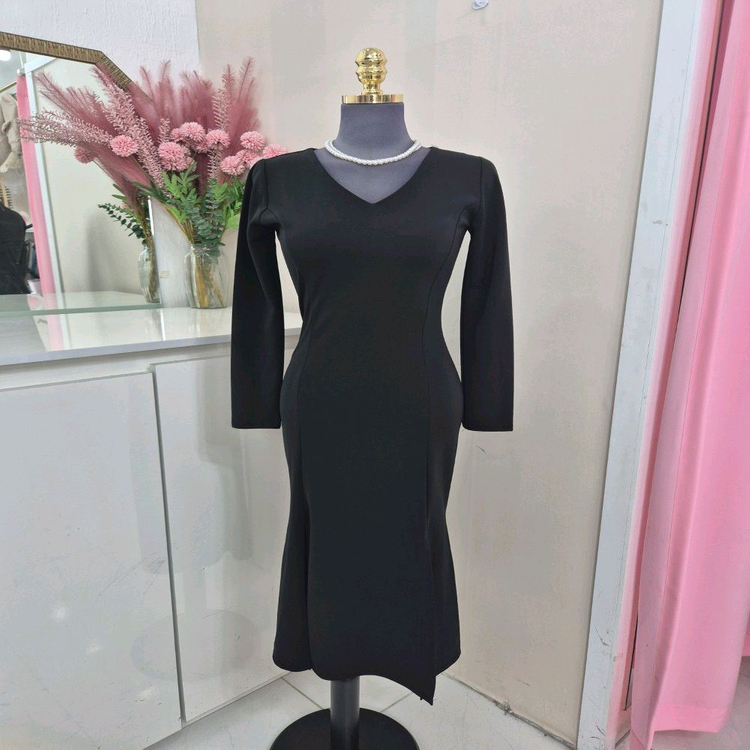 가성비갑 슬림핏 브이넥 머메이드 양트임 롱 원피스 (스판)--4