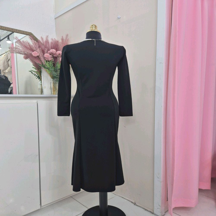 가성비갑 슬림핏 브이넥 머메이드 양트임 롱 원피스 (스판)--5