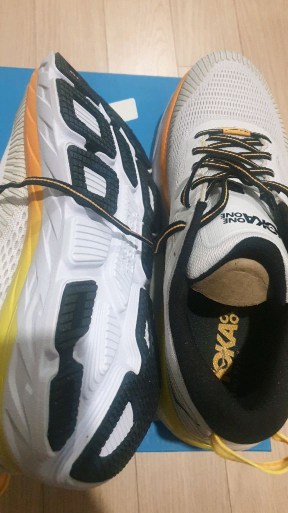 호카 hoka 본디7 285 새제품 박스풀셋--1