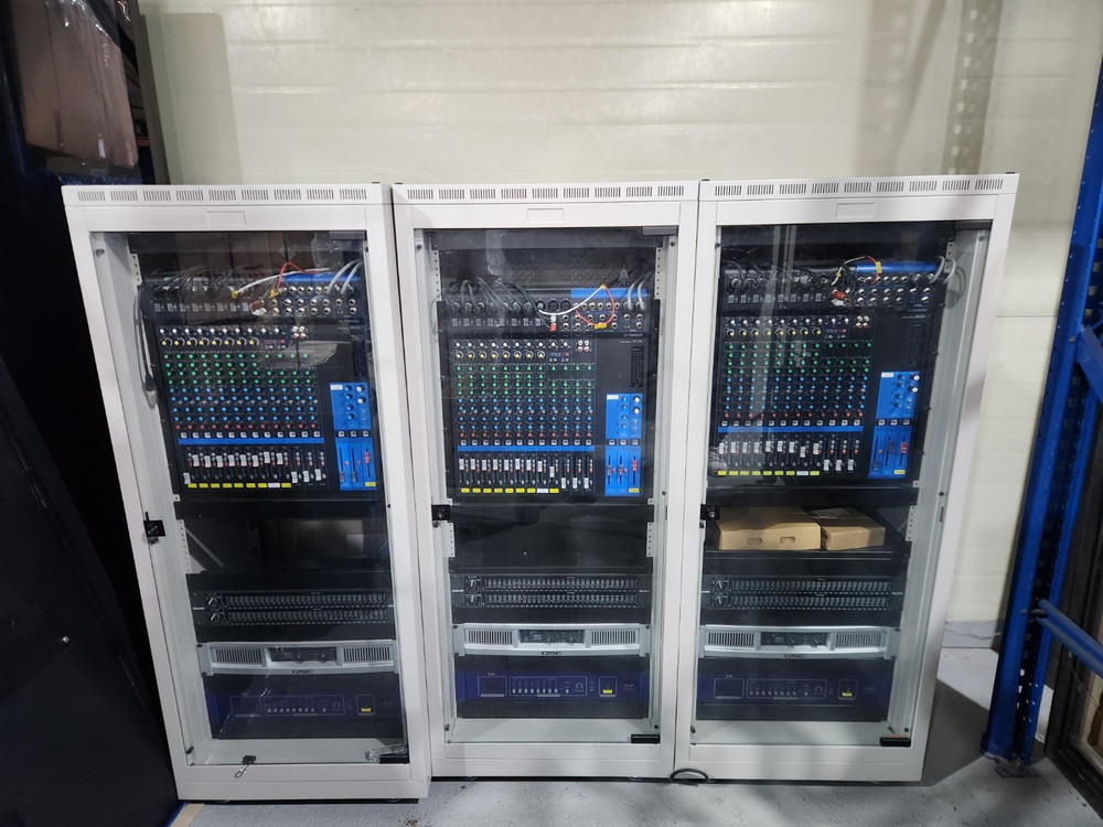 전문가용 오디오 시스템 세트 이미지