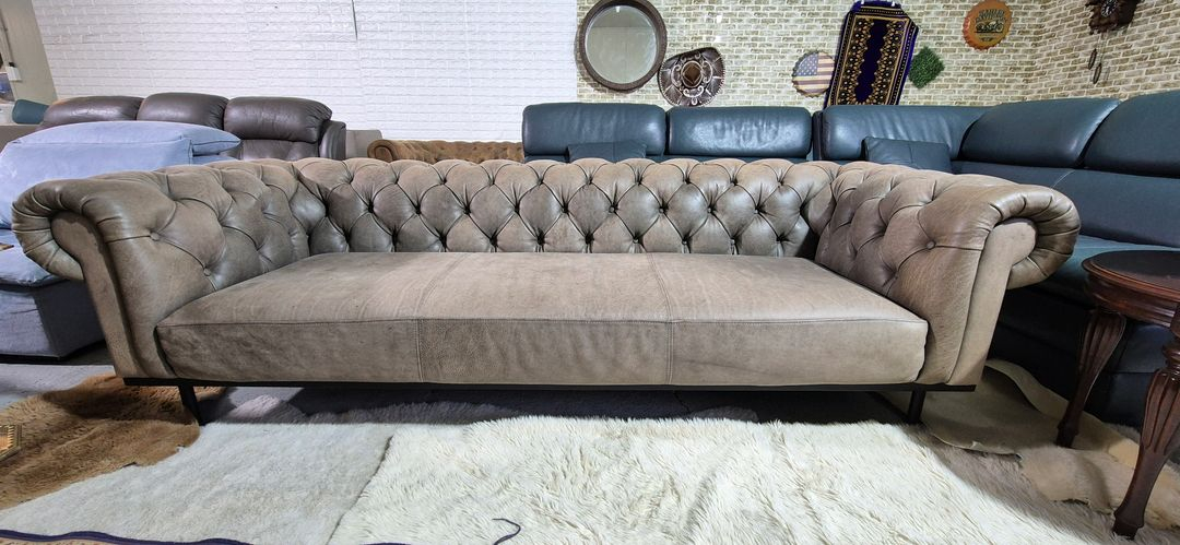 까사미아 몬텔토 체스터필드 풀 애닐린 가죽 소파--1