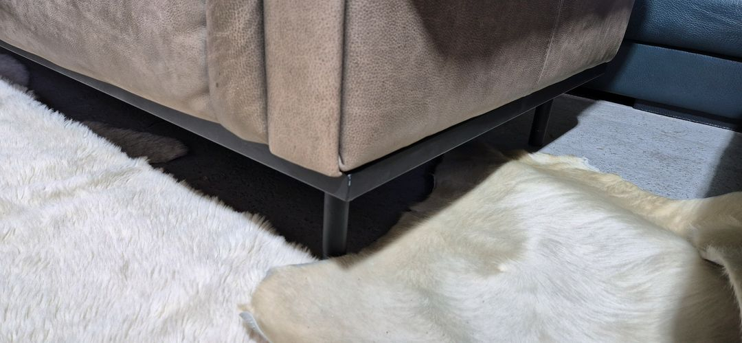 까사미아 몬텔토 체스터필드 풀 애닐린 가죽 소파--8