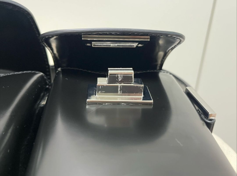 바이파 빌리 숄더백 이미지