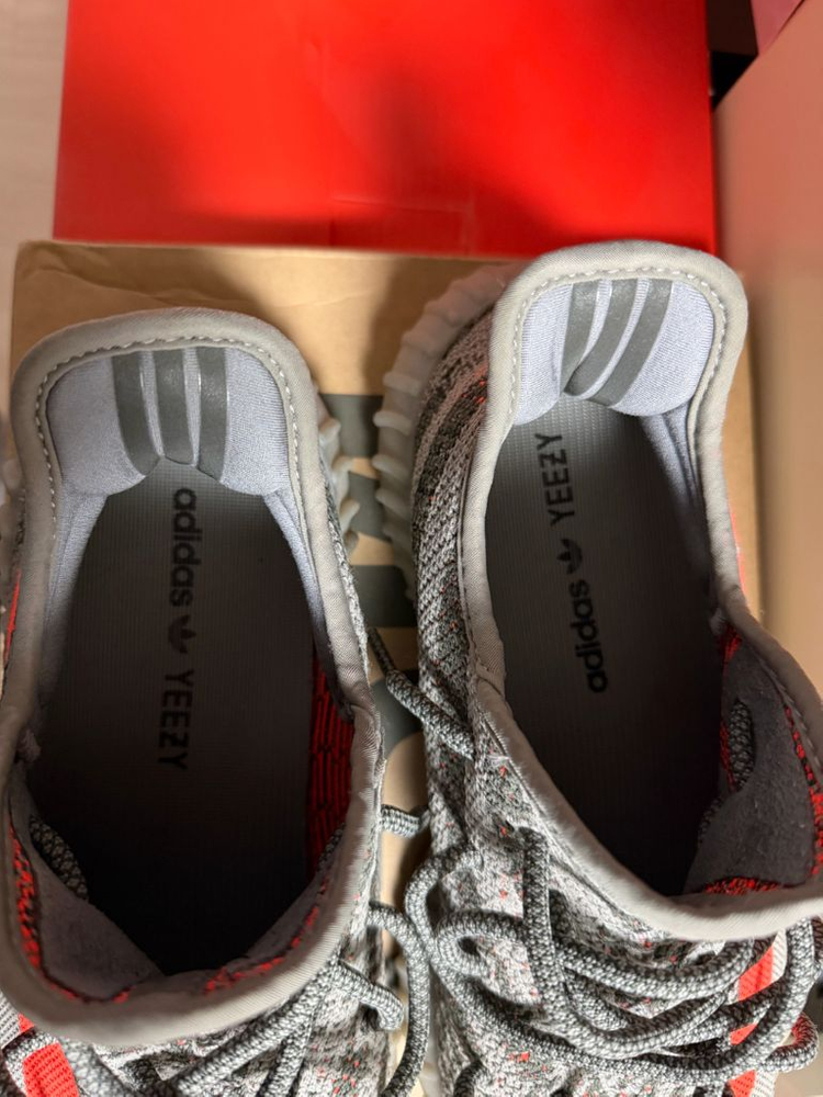 [285] 이지부스트350v2 벨루가 - 리플렉티브 이미지