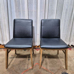 인테리어 디자인 원목 식탁의자x2