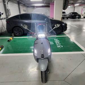 2024년식 베스파 스프린트 탑박스튜닝