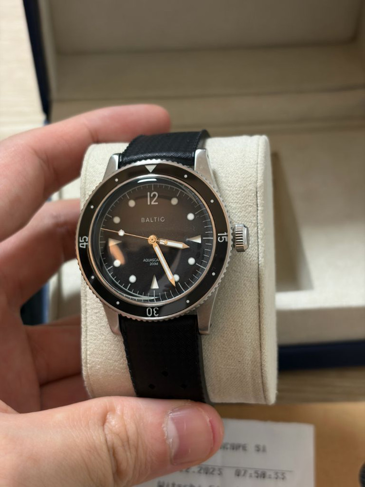 발틱 아쿠아스카프 블랙실버 (브레이슬릿, 러버)--2