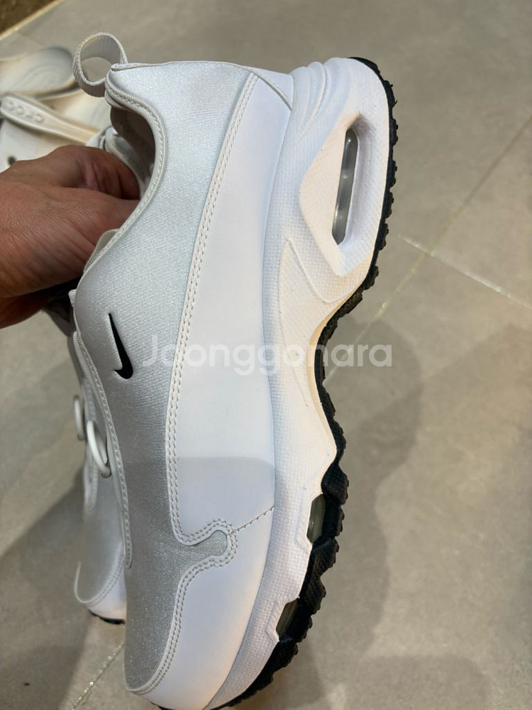 나이키 x 꼼데가르송 에어맥스 스니커즈 화이트 (285)--1