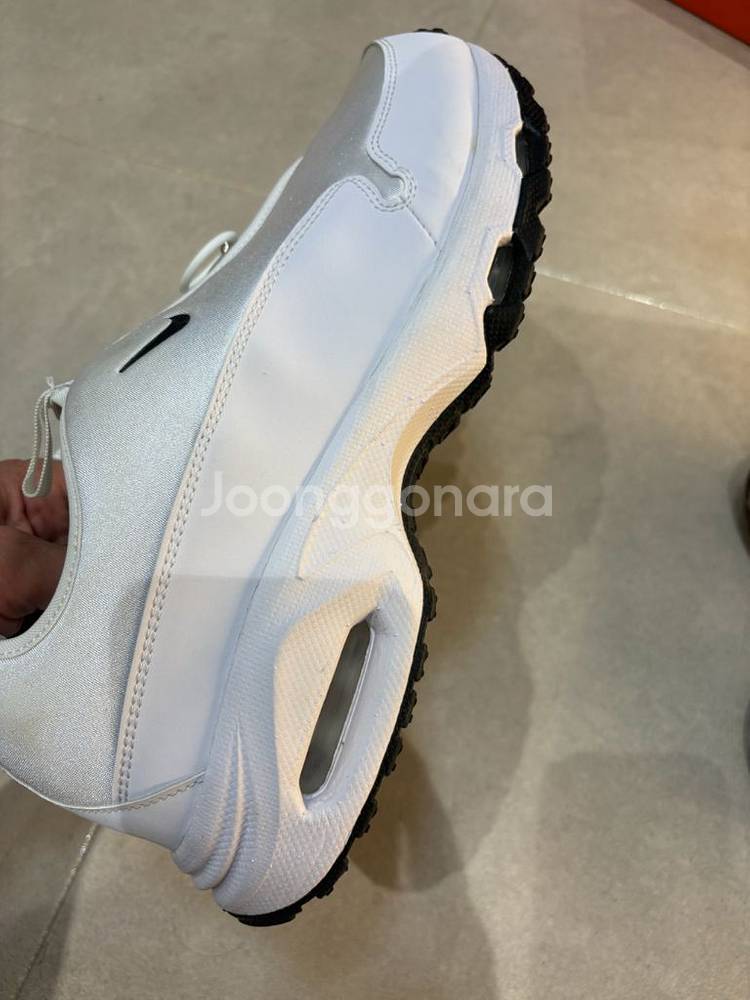 나이키 x 꼼데가르송 에어맥스 스니커즈 화이트 (285)--2