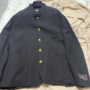 구찌 블랙 금장 버튼 자켓 50 사이즈 백화점판