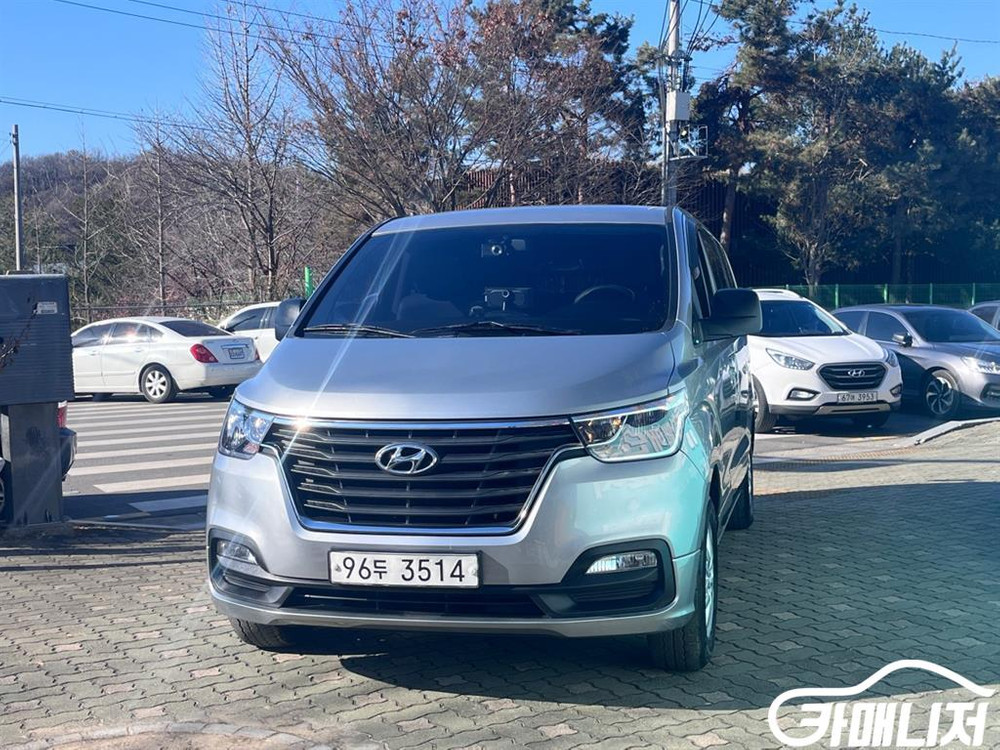 [현대]더 뉴 그랜드 스타렉스 2WD 밴 5인승 모던 (5인승) #2026년특가 이미지