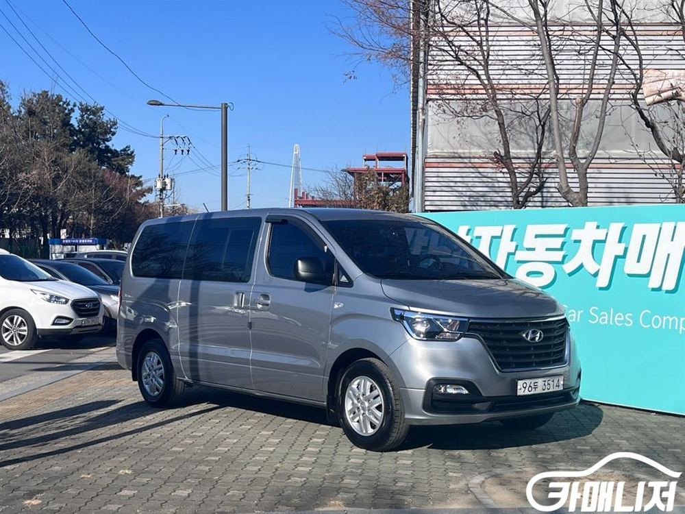 [현대]더 뉴 그랜드 스타렉스 2WD 밴 5인승 모던 (5인승) #2026년특가 이미지