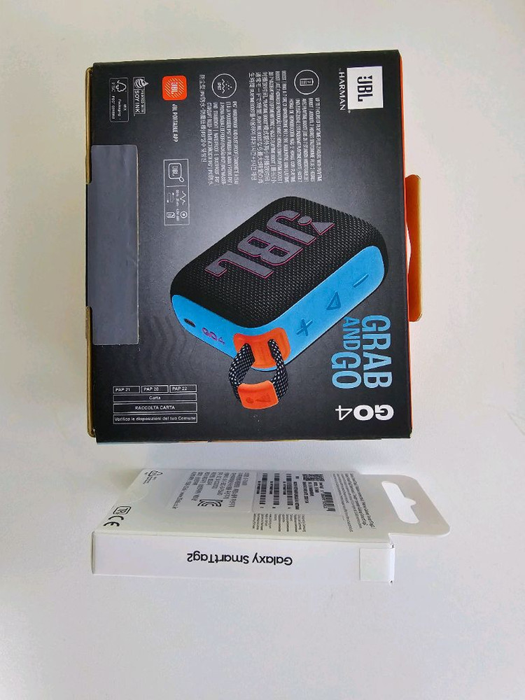 JBL GO4블루투스 스피커와 갤럭시 스마트태그2 판매 이미지