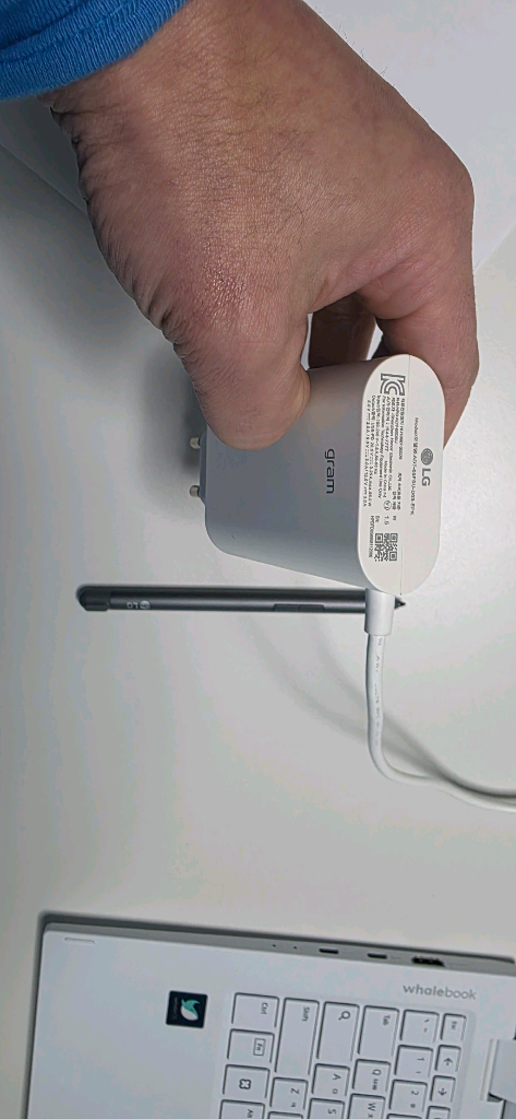 금액내림 LG Whalbook 터치스크린 노트북 램8기가--7