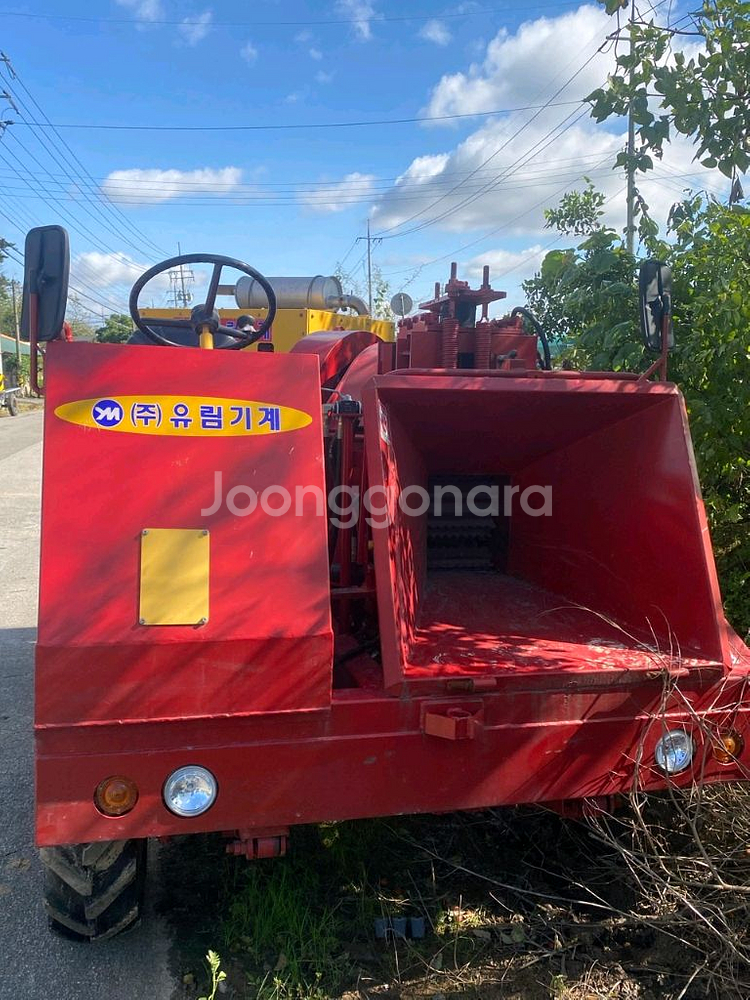 [신품급] 유림 나무 목재.톱밥 .파쇄기.200마력.a급입니다신품급입니다--6