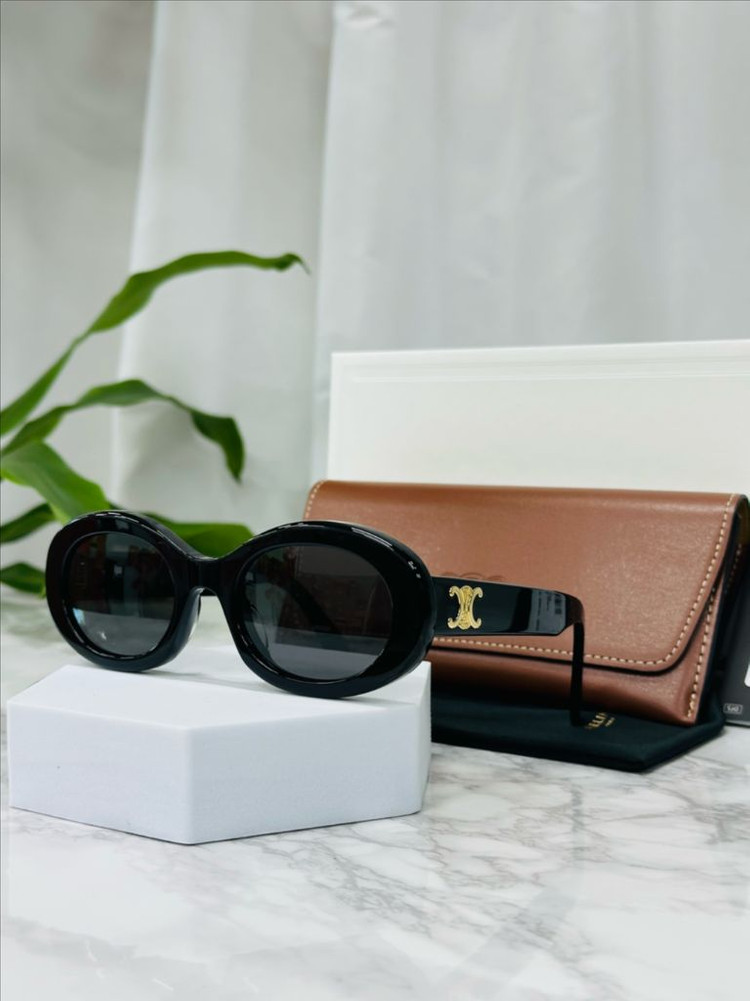 셀린느 트리옹프01 선글라스 이미지