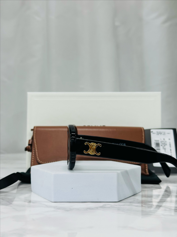 셀린느 트리옹프01 선글라스 이미지