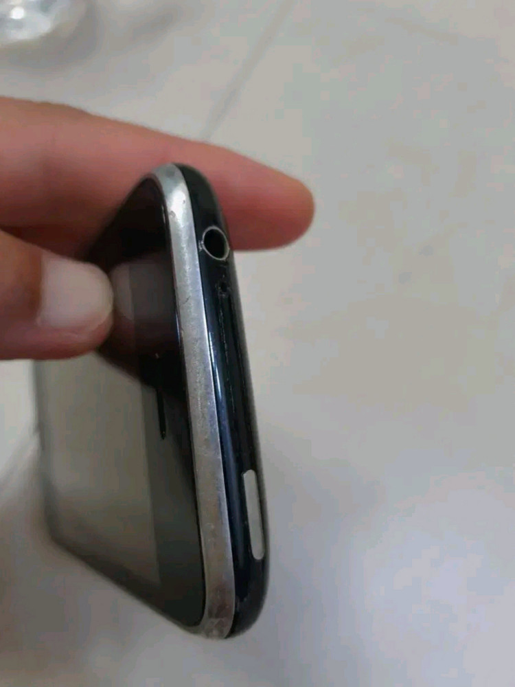 아이폰3GS 16GB--2