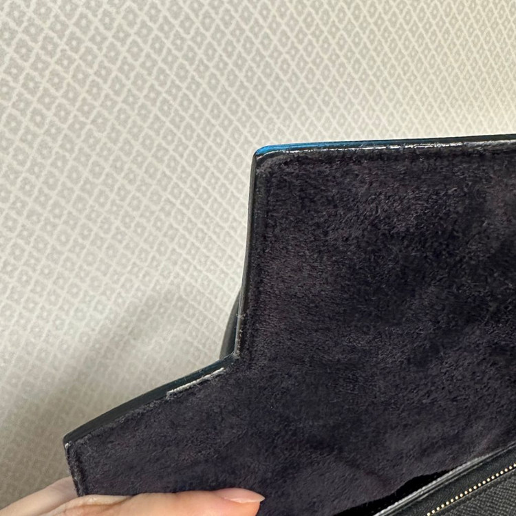 셀린느 벨트백 블랙 미니 팝니다--5