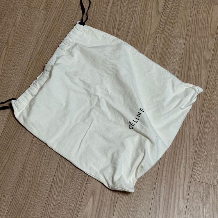 셀린느 벨트백 블랙 미니 팝니다--7