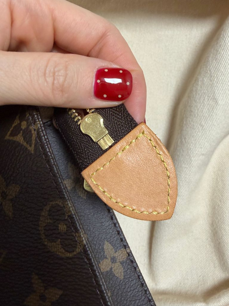 루이비통 모노그램 포쉐트 토일렛 26--2