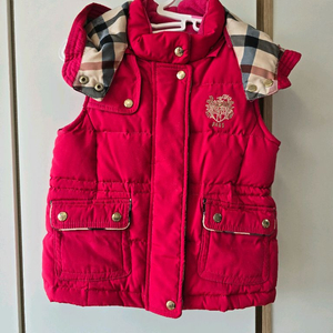 닥스 유아 패딩 조끼 110 사이즈입니다