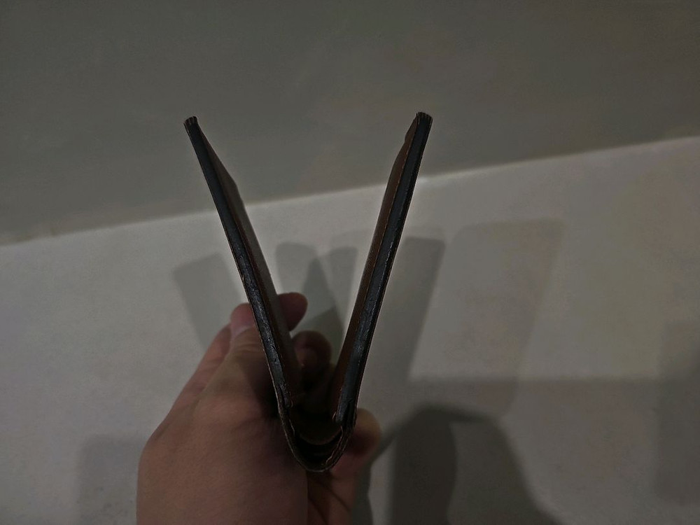 루이비통 정품 모노그램 이클립스 반지갑 팝니다 이미지